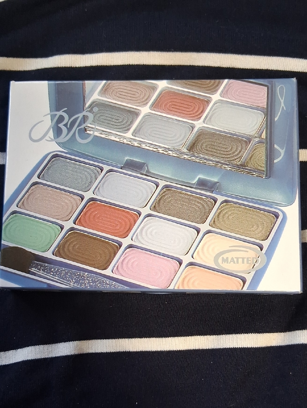 BR 12 Shade Eyeshadow Palette - Blue